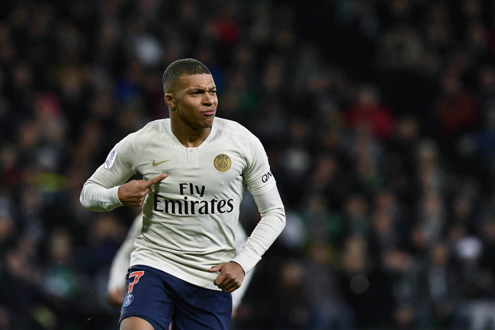 维金斯：我们都清楚约维奇的实力 他能打任何位置天赋太出众了